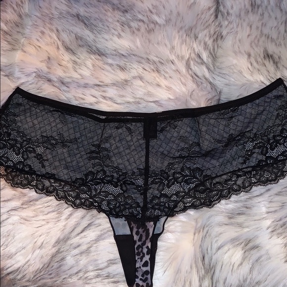 Frederick’s of Hollywood Panties - Picture 2 of 5